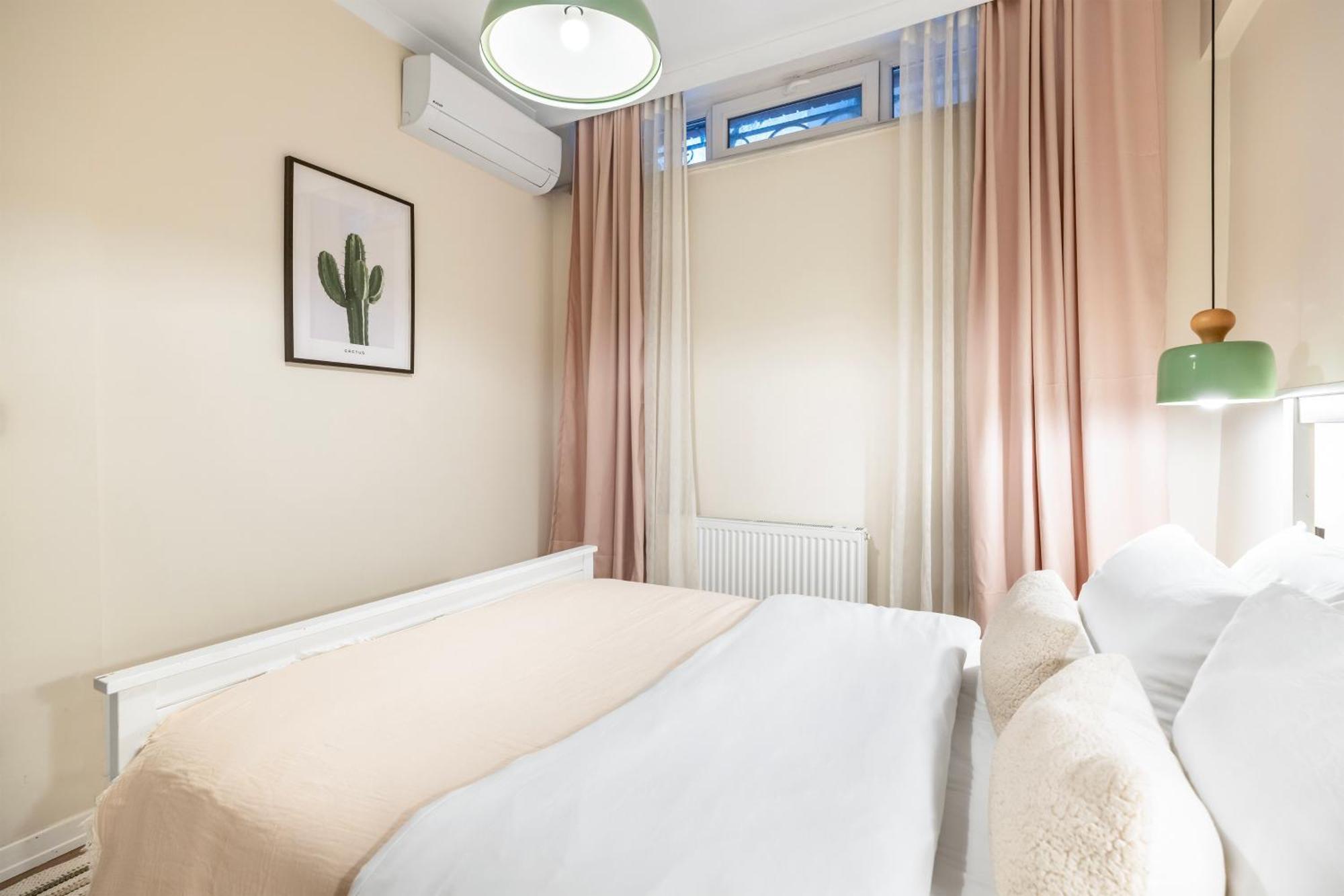 Beyond The Bosphorus #5 Apartment *